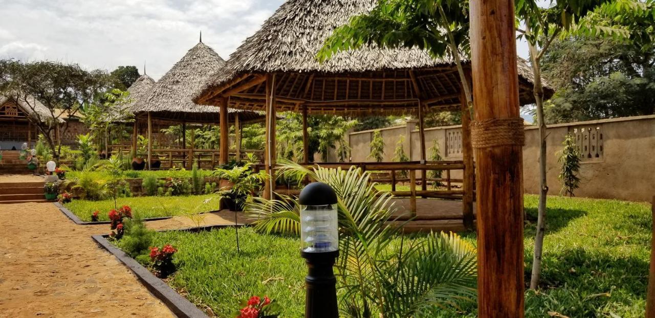 Aivlys Lodge Kilimanjaro Msaranga Buitenkant foto